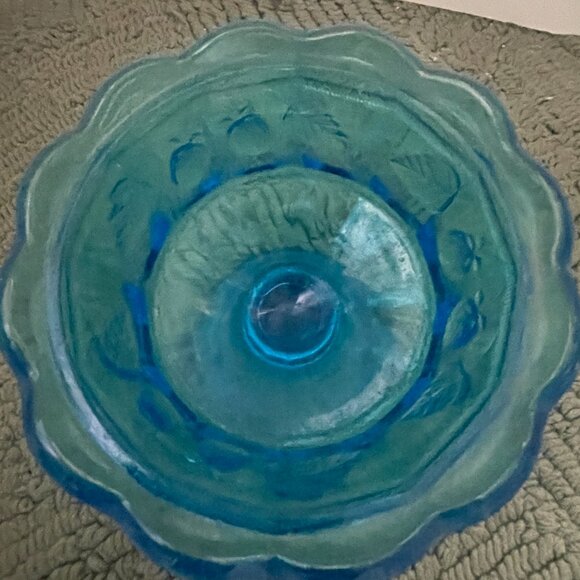 Vintage 2 Piece Tiara Strawberry And Cable Blue Glass Candy Dish W/ Lid - Picture 8 of 9